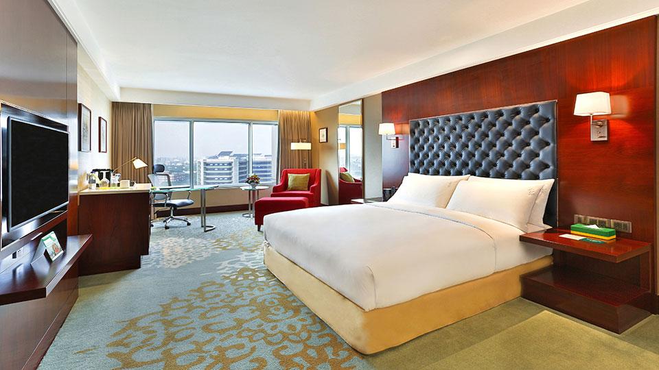 Year-end room offer at Holiday Inn Dhaka City Centre
