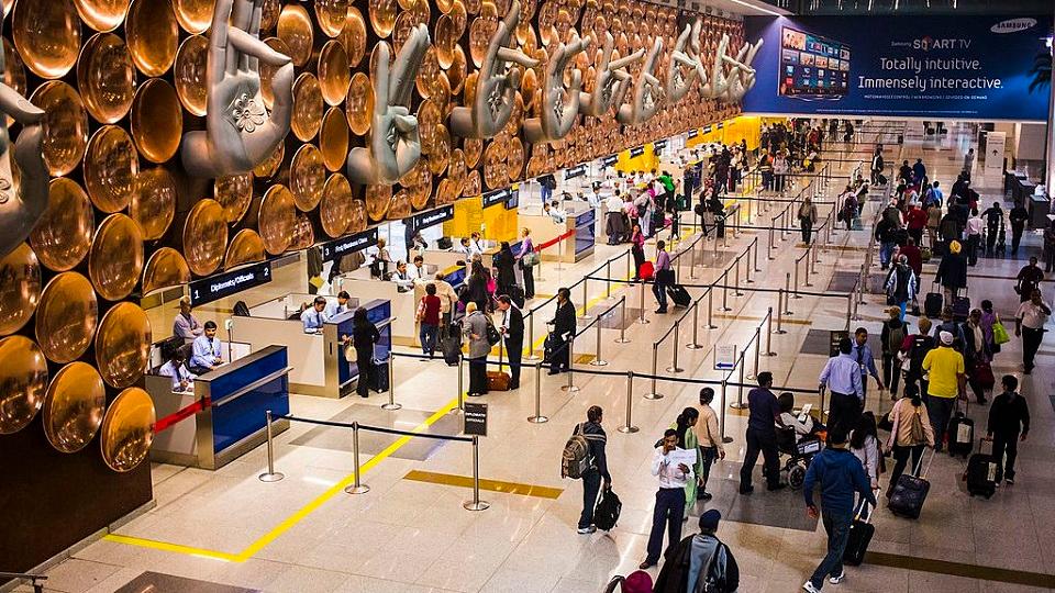 Delhi airport is now world's 10th busiest airport
