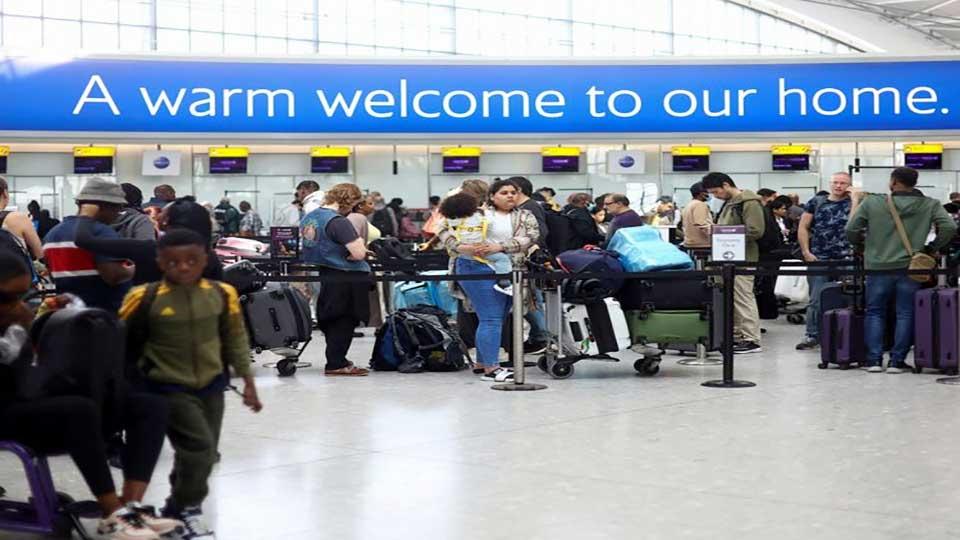 Hundreds of flights delayed at London airports due to bad weather