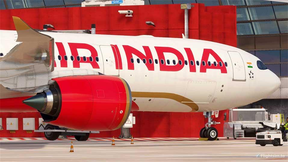 Aircraft technicians threaten to go on strike