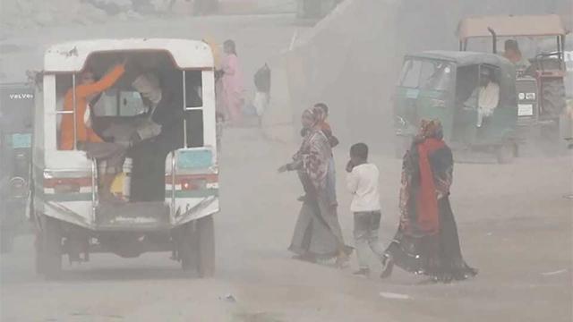আজও বিশ্বের দূষিত শহরের তালিকায় শীর্ষে ঢাকা