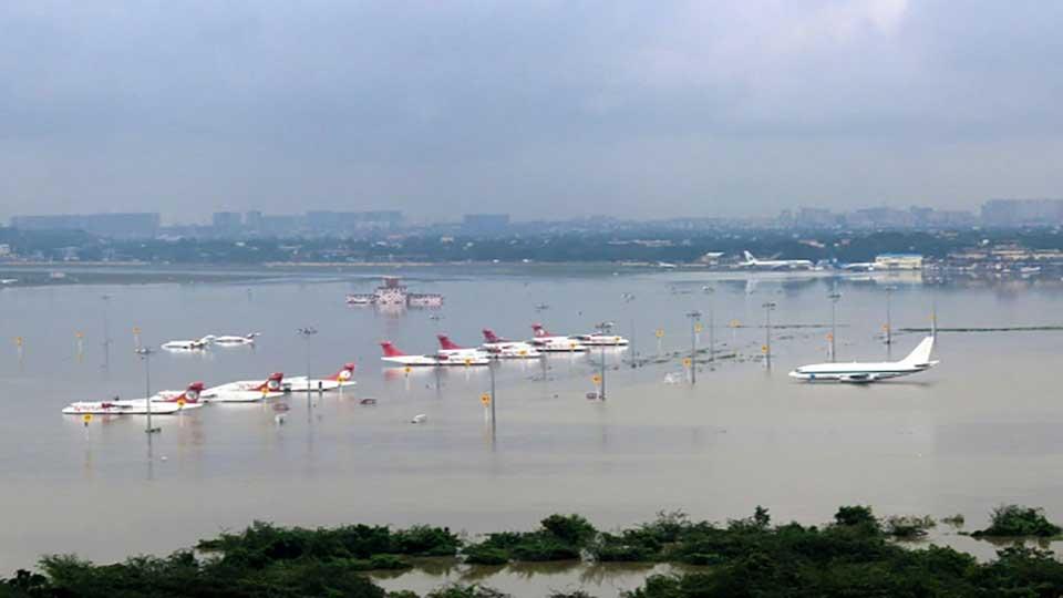 Unstable weather leads to flight delays at DXB