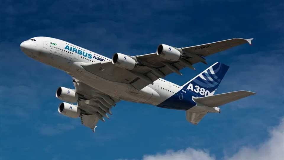 Global air traffic to double in 20 years