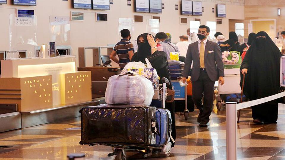 Jeddah Airport bans 30 items from being carried by passengers in luggage