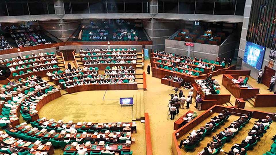 Budget FY2023-24 : both domestic, int'l air travel to be costlier