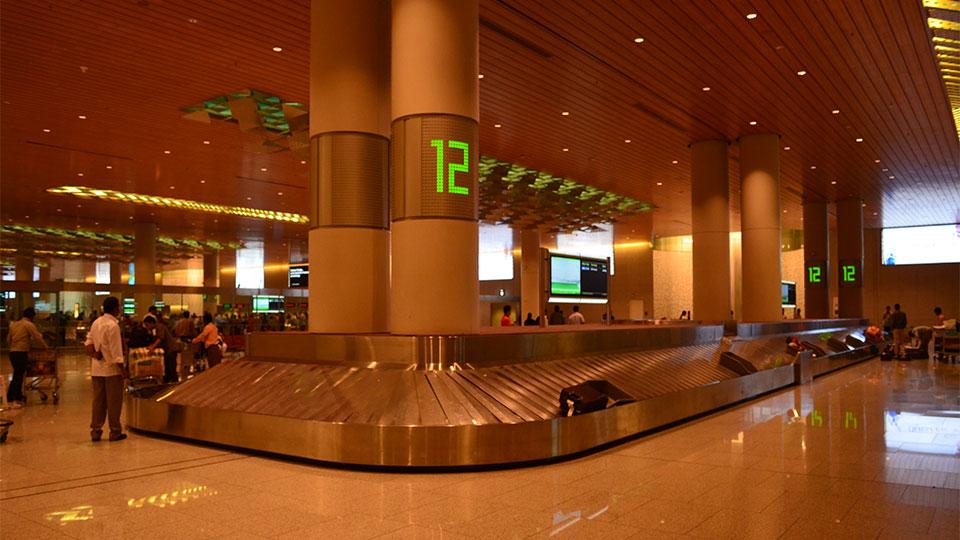 Indian govt directs airlines to stop luggage delay immediately