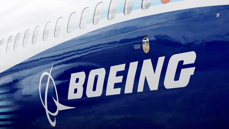 Boeing to raise $25b for financial support