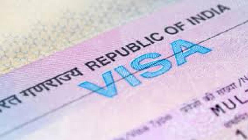 10 lac Bangladeshis get Indian visas in January-November 2022