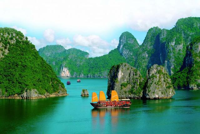 Vietnam announces national tourism year