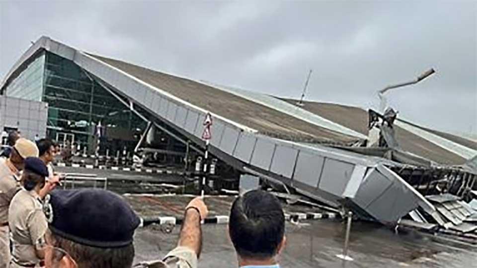 Delhi airport incident : Govt orders inspection of all airports