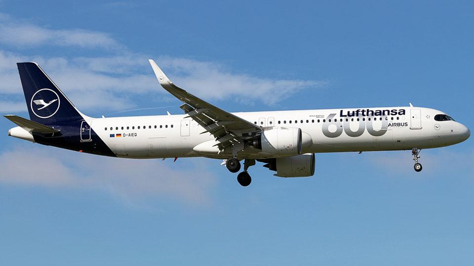 Lufthansa group orders Airbus A220, Boeing 737 MAX