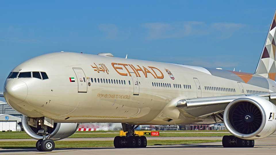 Etihad Airways suspends flights to Israel