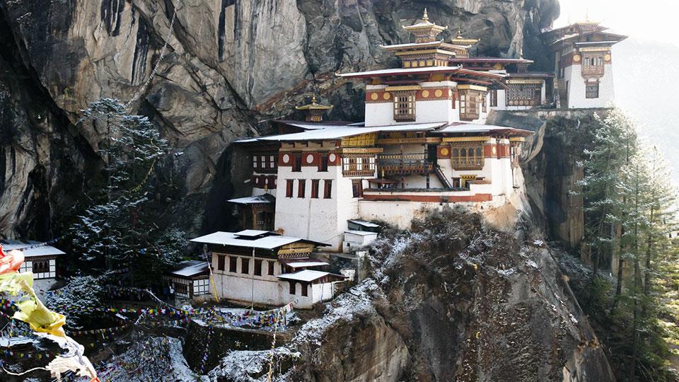 Bhutan lifts requirement for visitor insurance