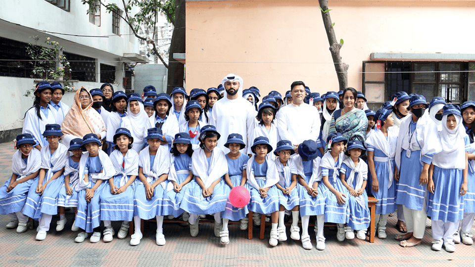Emirates celebrates BD Independence Day with children of an orphanage