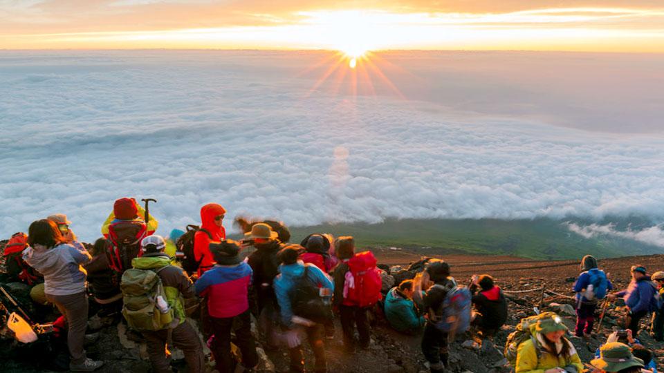 Japan’s Mount Fuji climbers to pay USD 14 fee