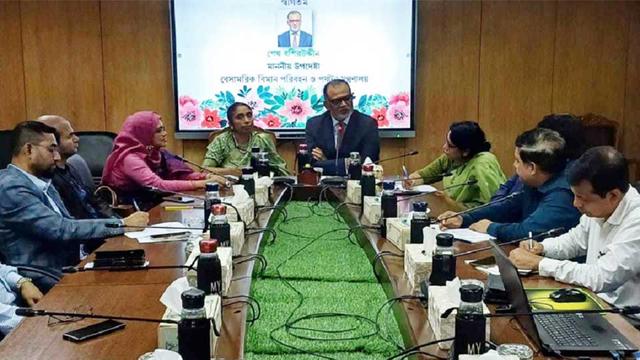বিমানবন্দরকে গেটওয়ে হিসেবে সাজাতে হবে : উপদেষ্টা