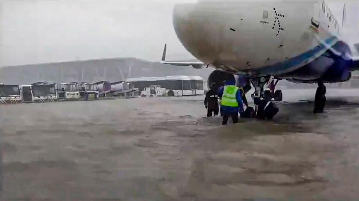 Gutsy winds, flooding force Chennai Airport to shut operations