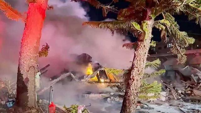 যুক্তরাষ্ট্রে আবাসিক এলাকায় আছড়ে পড়লো উড়োজাহাজ, হতাহত বহু