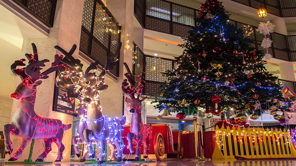 Make Christmas more magical at Radisson Blu Dhaka Water Garden