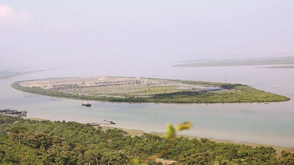 Firms to invest USD 457m in EZs for purposes including tourism