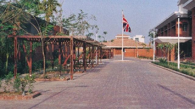 বাংলাদেশ ভ্রমণে সতর্কতা জারি যুক্তরাজ্যের