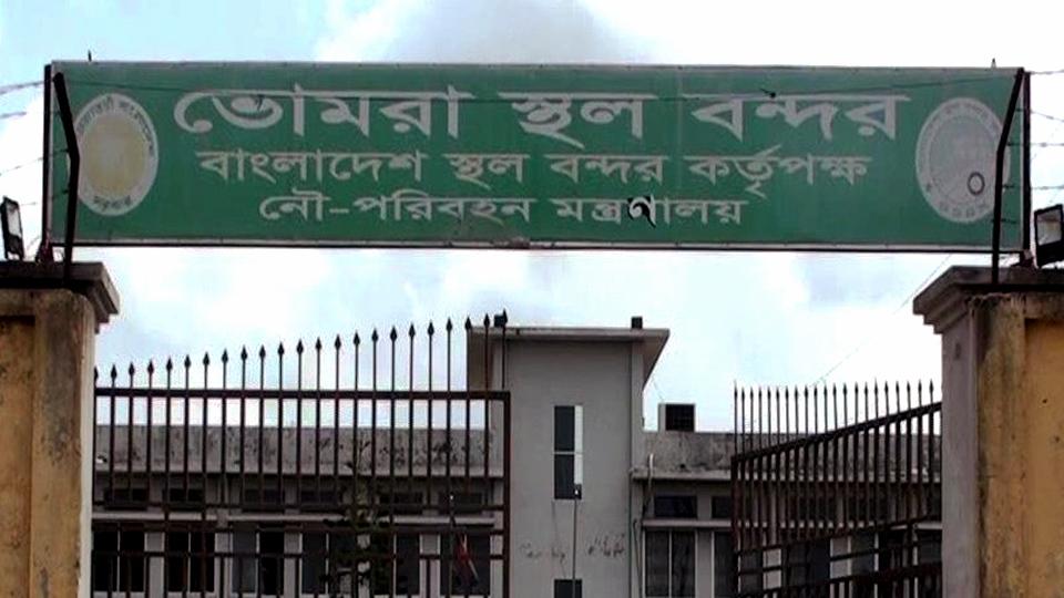 Bangladesh-India bus service through Bhomra port begins