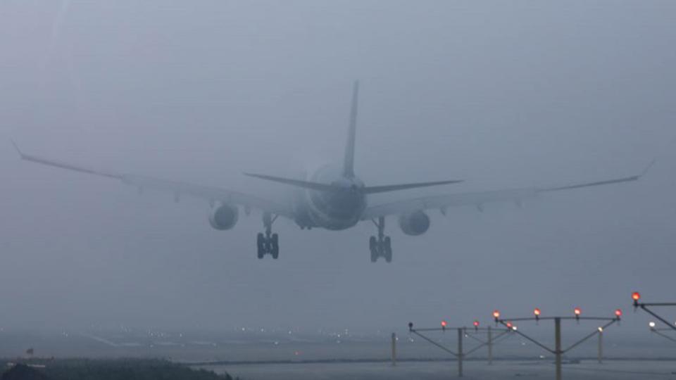 Dense fog disrupting flight operations at HSIA for four consecutive days